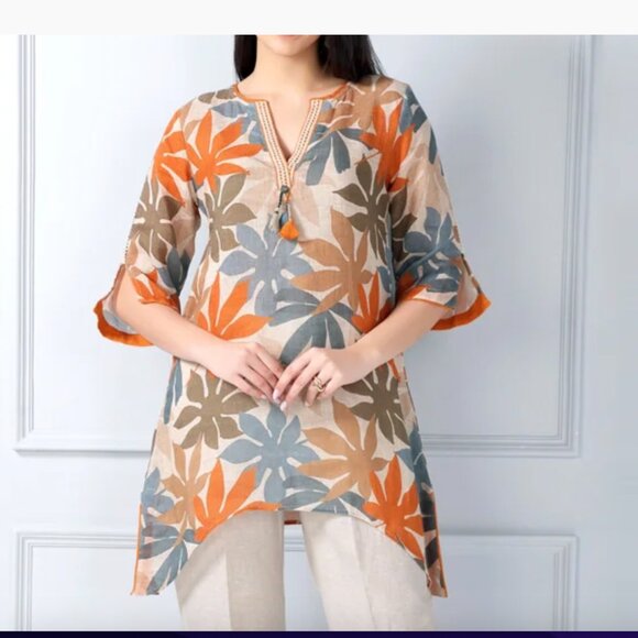 Linen& Linens Assymetrical Hem Floral Tunic - Picture 2 of 16